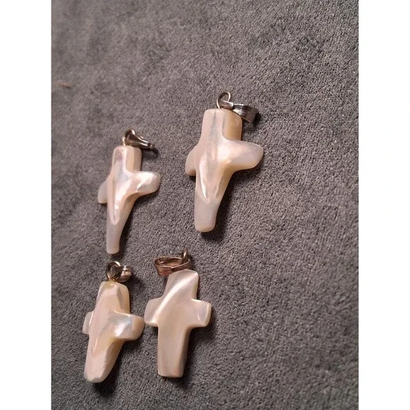 Carved Cross Pendant Mother of Pearl Charms (4) - Picture 2 of 6